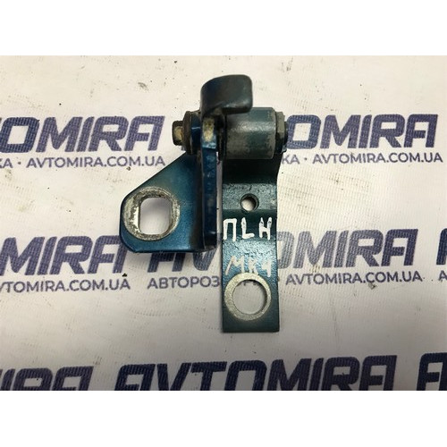 Петля двери передней левой нижняя Ford Mondeo 4 2007-2014 1778351